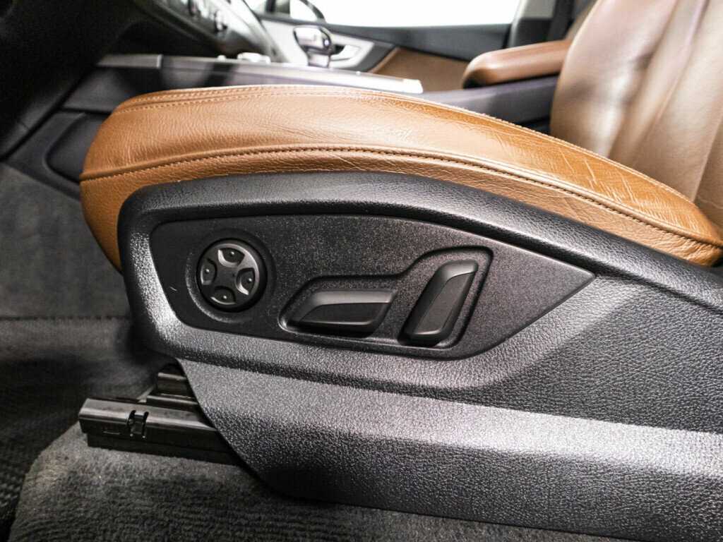 Купить Audi Q7 с пробегом. Фото: #18