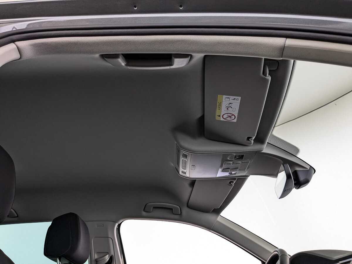 Купить Volkswagen Tiguan с пробегом. Фото: #18