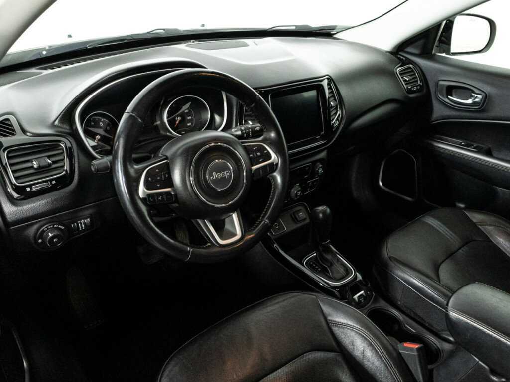 Купить Jeep Compass с пробегом. Фото: #10