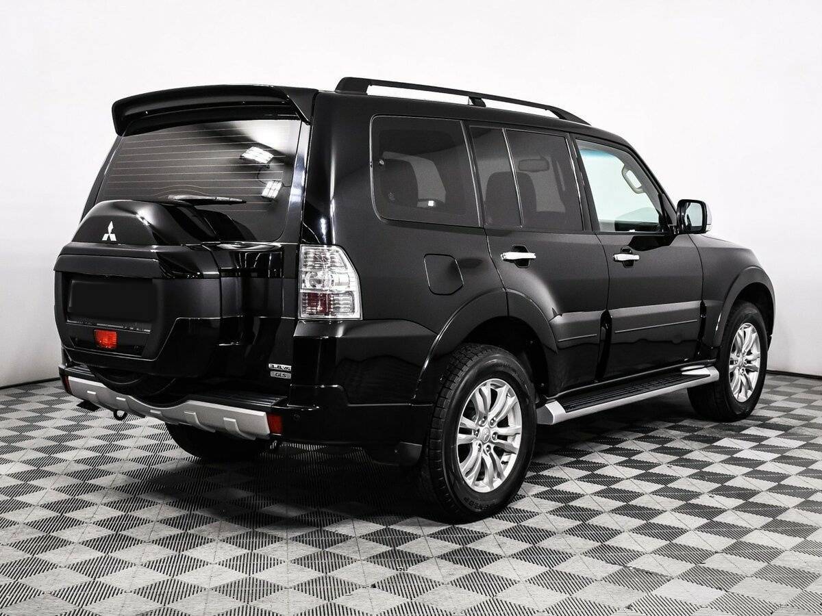 Купить Mitsubishi Pajero с пробегом. Фото: #4