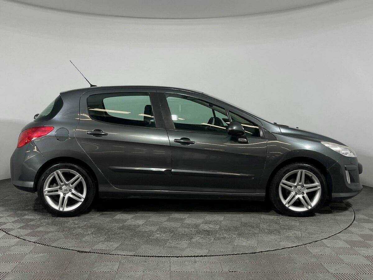 Купить Peugeot 308 с пробегом. Фото: #3