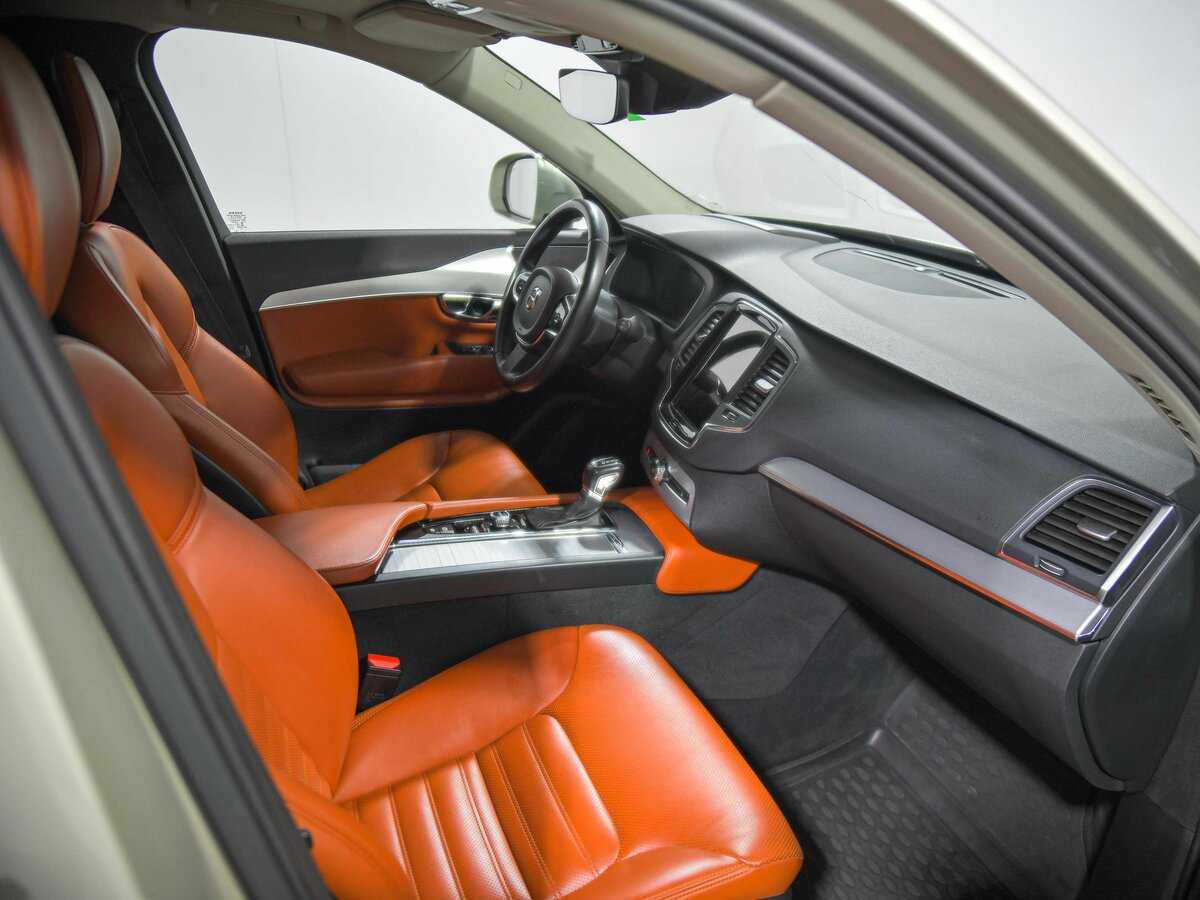 Купить Volvo XC90 с пробегом. Фото: #18