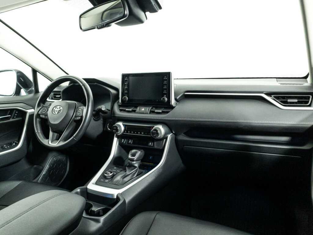 Купить Toyota RAV4 с пробегом. Фото: #8
