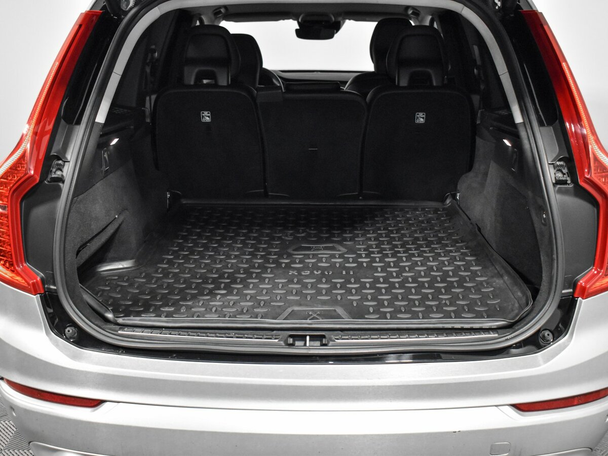 Купить Volvo XC90 с пробегом. Фото: #17