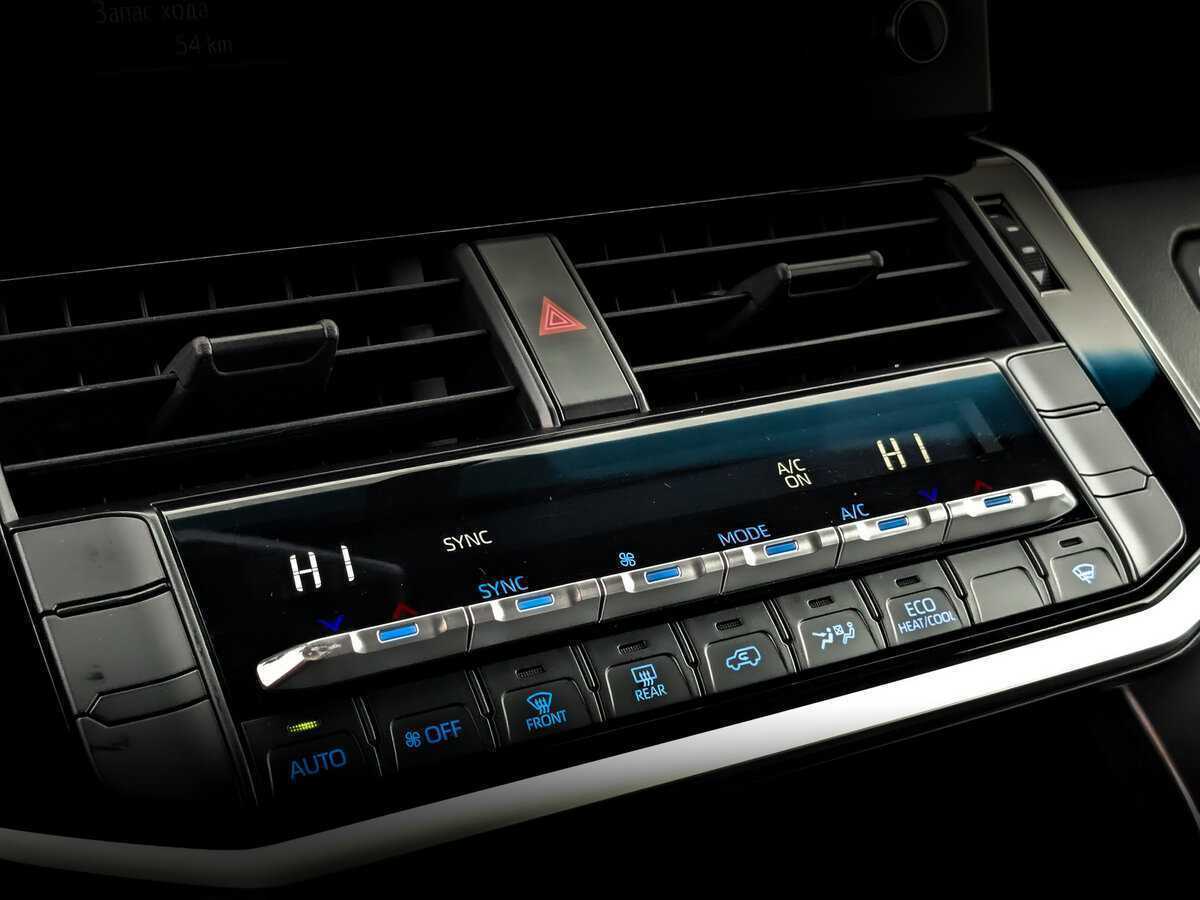 Купить Toyota Land Cruiser с пробегом. Фото: #25