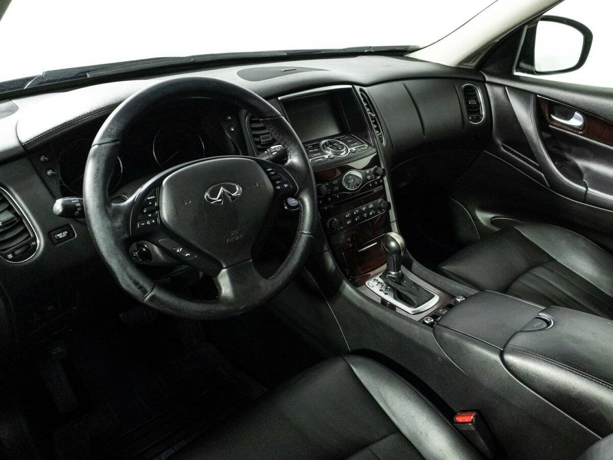Купить Infiniti QX50 с пробегом. Фото: #10