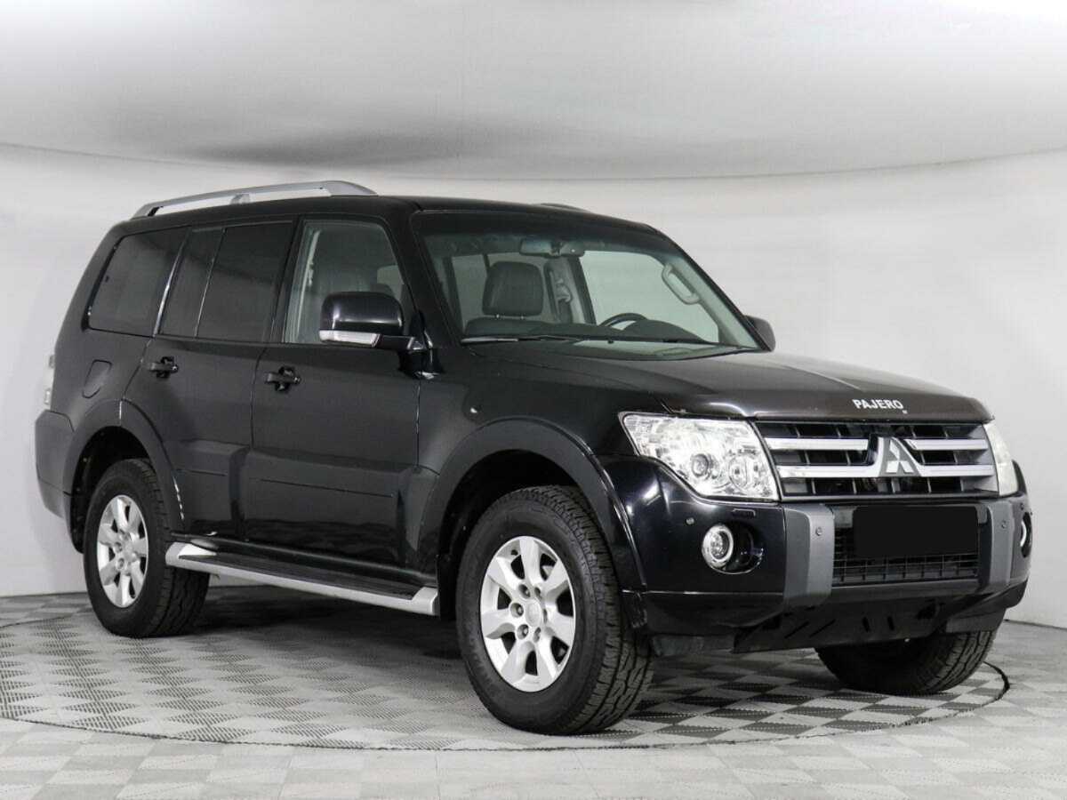 Купить Mitsubishi Pajero с пробегом. Фото: #2