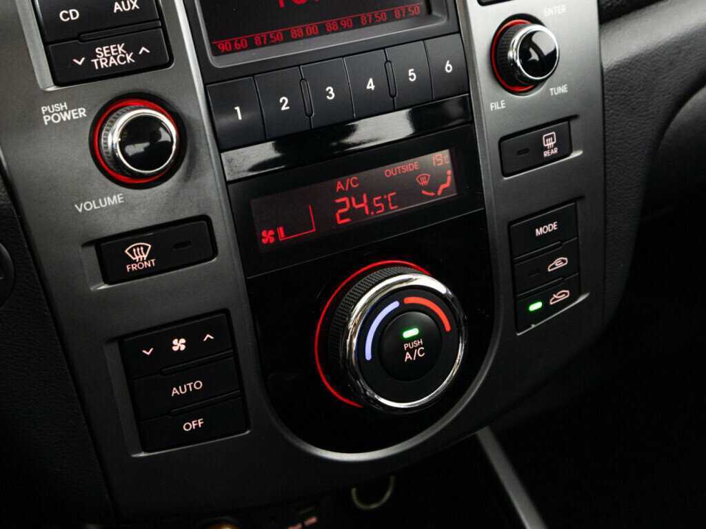 Купить Kia Cerato с пробегом. Фото: #14