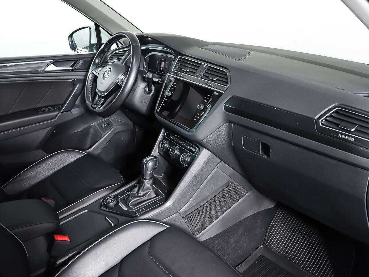 Купить Volkswagen Tiguan с пробегом. Фото: #8