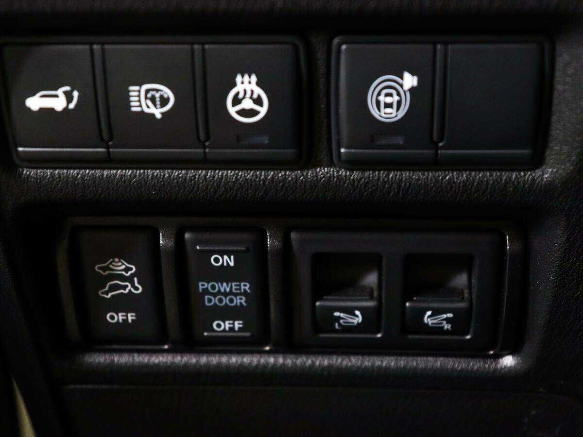 Купить Infiniti QX80 с пробегом. Фото: #21