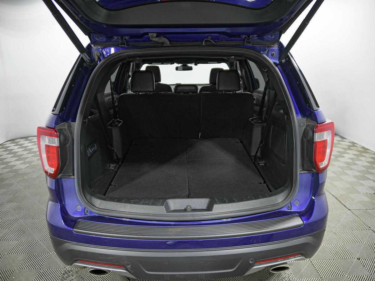 Купить Ford Explorer с пробегом. Фото: #21