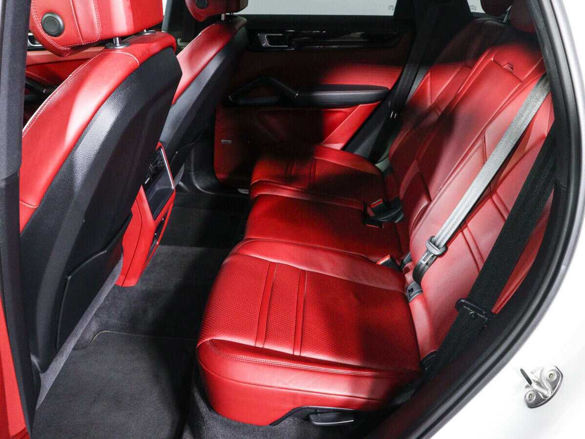 Купить Porsche Cayenne с пробегом. Фото: #7