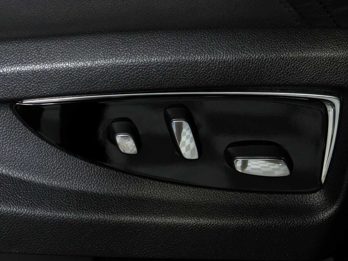 Купить Cadillac Escalade с пробегом. Фото: #13