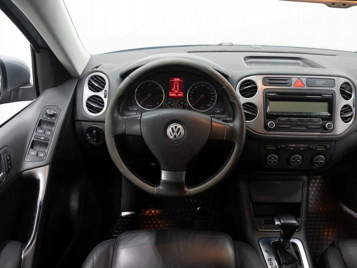 Купить Volkswagen Tiguan с пробегом. Фото: #12