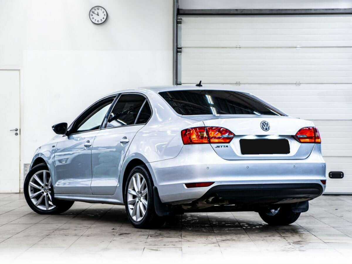 Купить Volkswagen Jetta с пробегом. Фото: #3