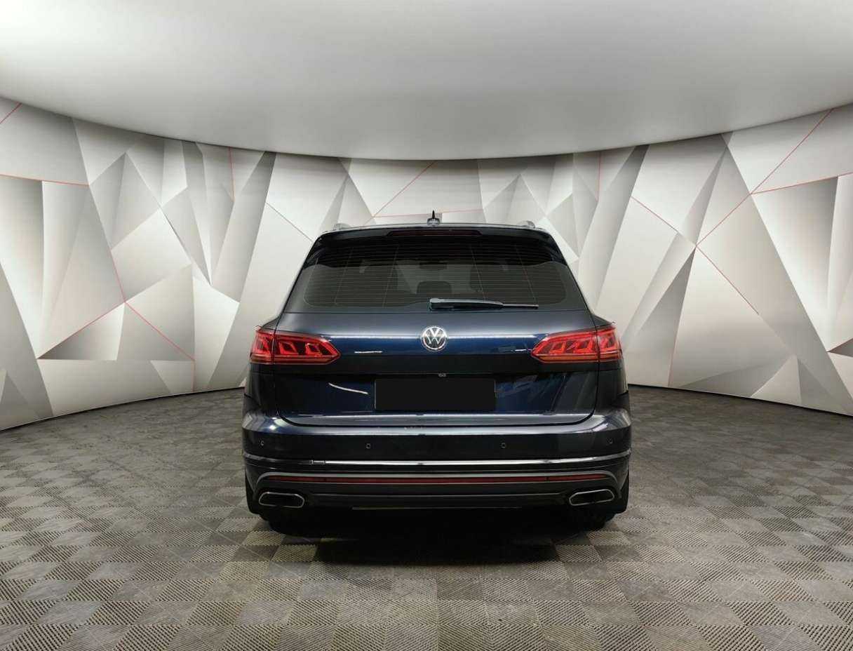 Купить Volkswagen Touareg с пробегом. Фото: #7