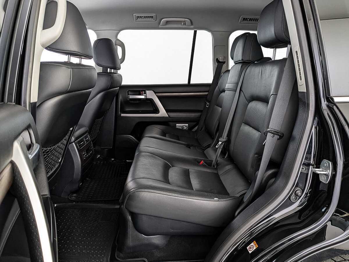 Купить Toyota Land Cruiser с пробегом. Фото: #17