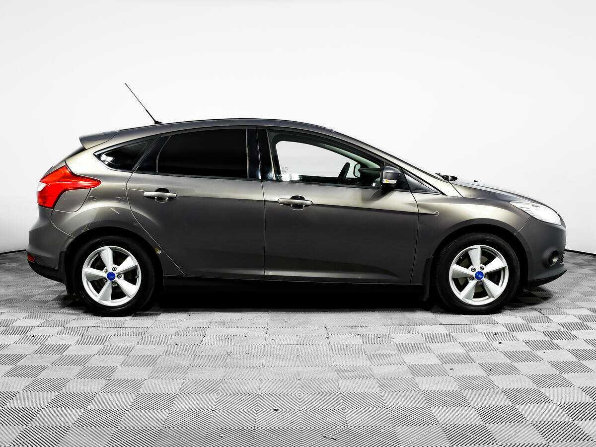 Купить Ford Focus с пробегом. Фото: #3