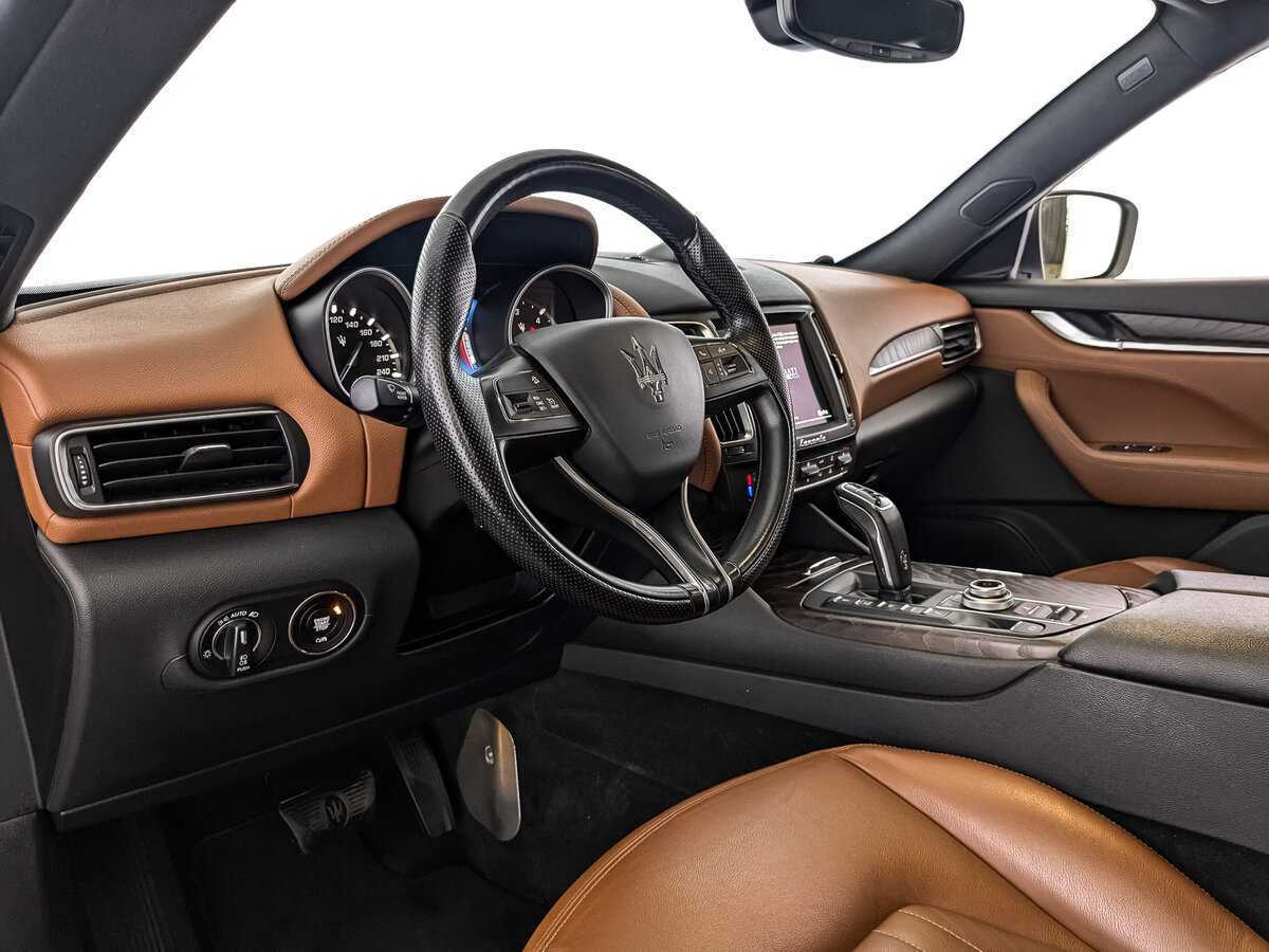 Купить Maserati Levante с пробегом. Фото: #10