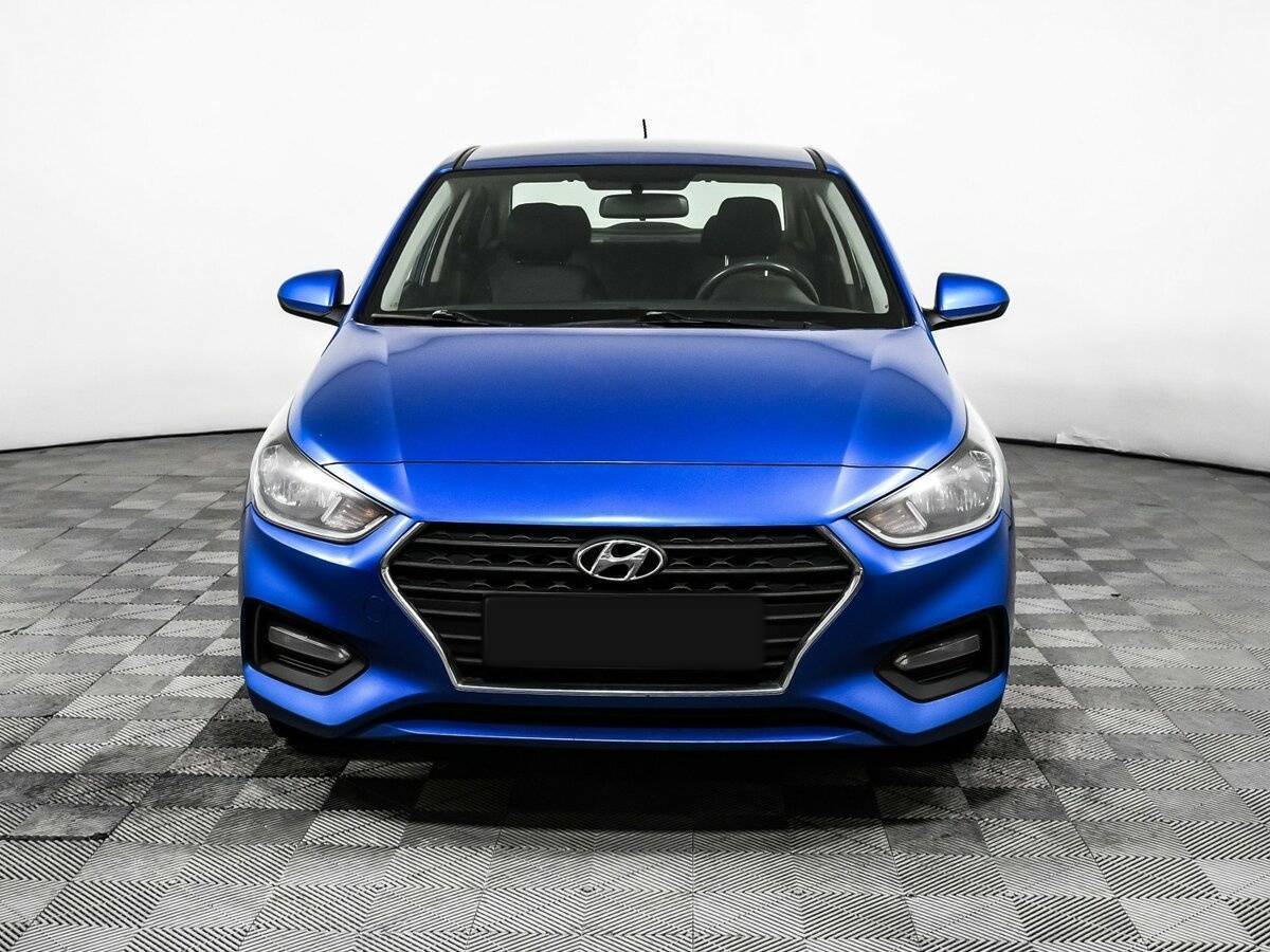 Купить Hyundai Solaris с пробегом. Фото: #1