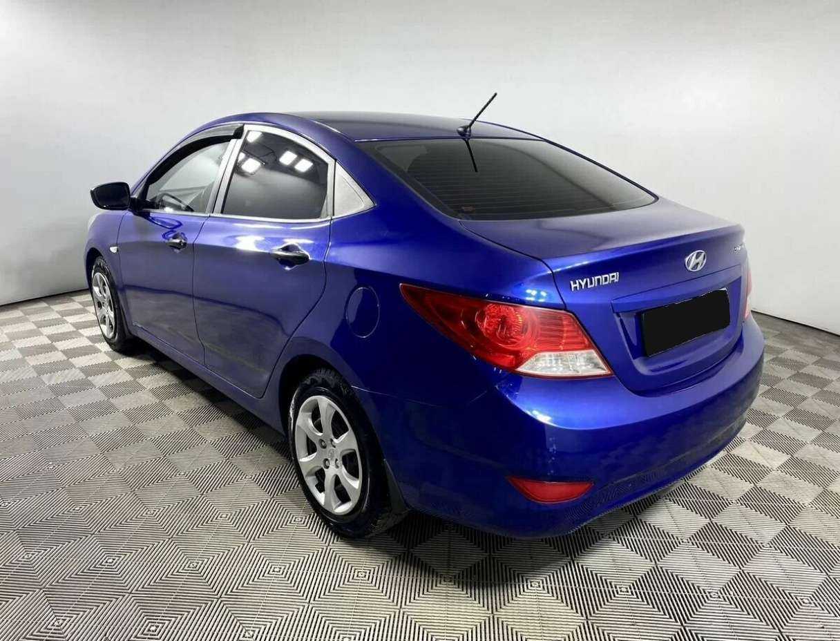 Купить Hyundai Solaris с пробегом. Фото: #7