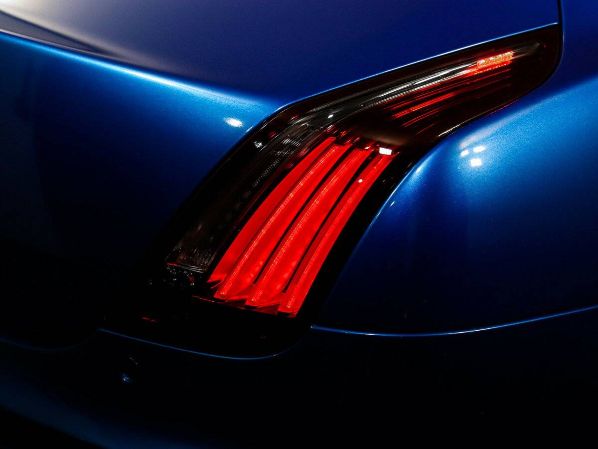 Купить Jaguar XJ с пробегом. Фото: #15