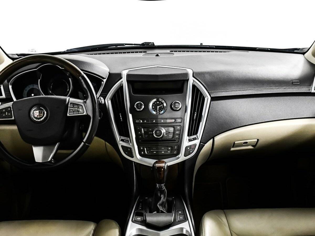 Купить Cadillac SRX с пробегом. Фото: #10