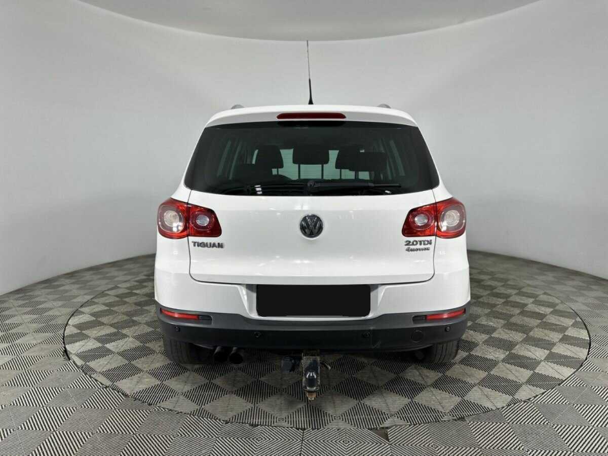 Купить Volkswagen Tiguan с пробегом. Фото: #2