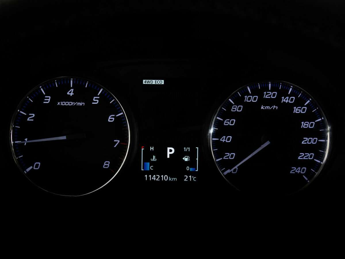 Купить Mitsubishi Outlander с пробегом. Фото: #18