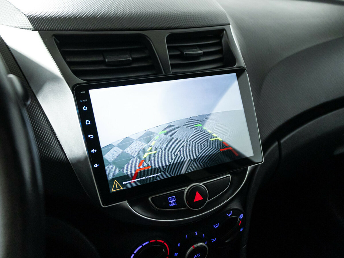 Купить Hyundai Solaris с пробегом. Фото: #13