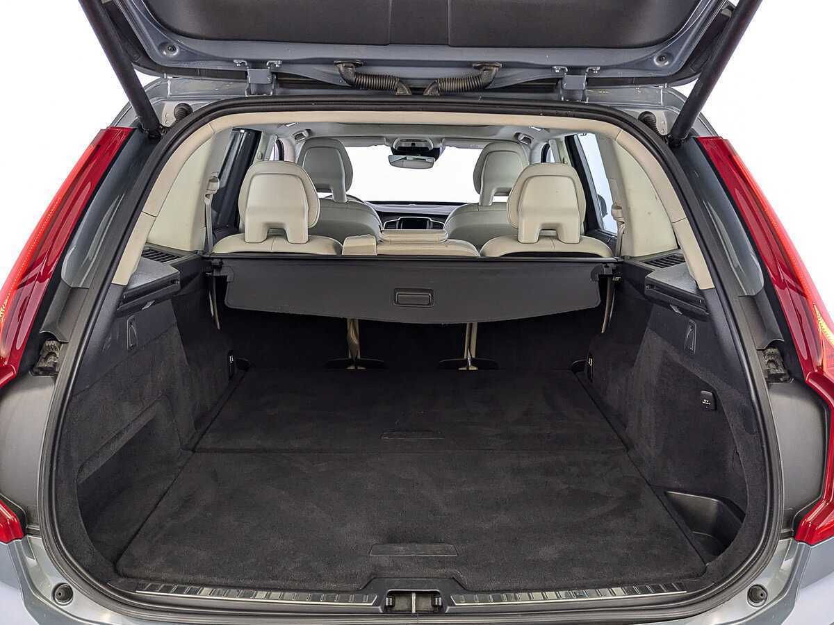 Купить Volvo XC90 с пробегом. Фото: #9