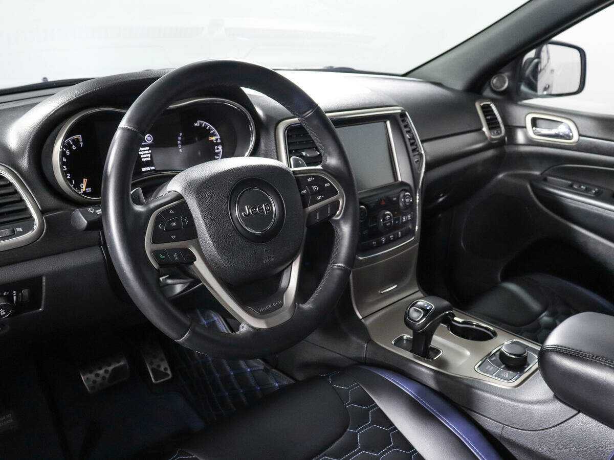 Купить Jeep Grand Cherokee с пробегом. Фото: #11