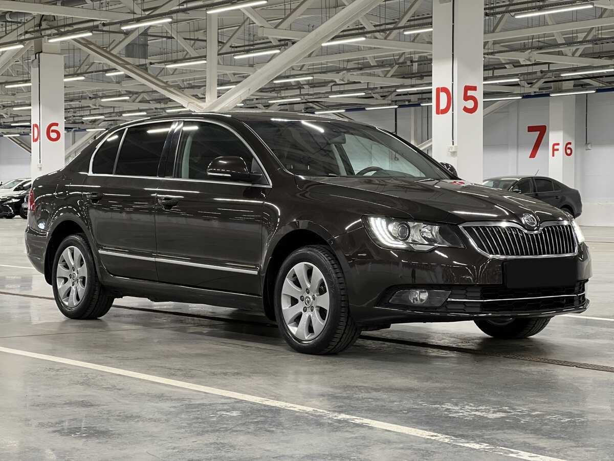 Купить Skoda Superb с пробегом. Фото: #2