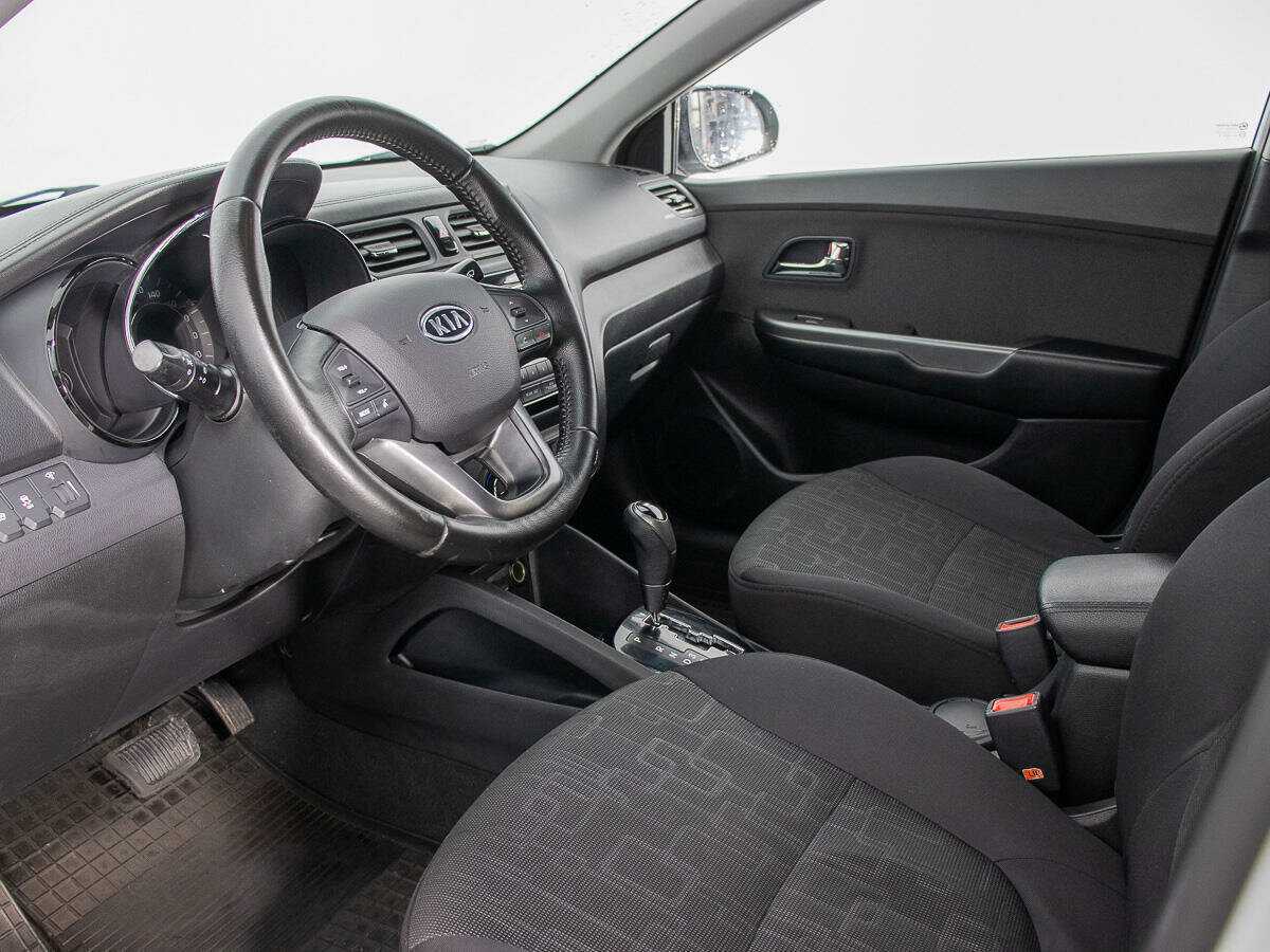 Купить Kia Rio с пробегом. Фото: #9