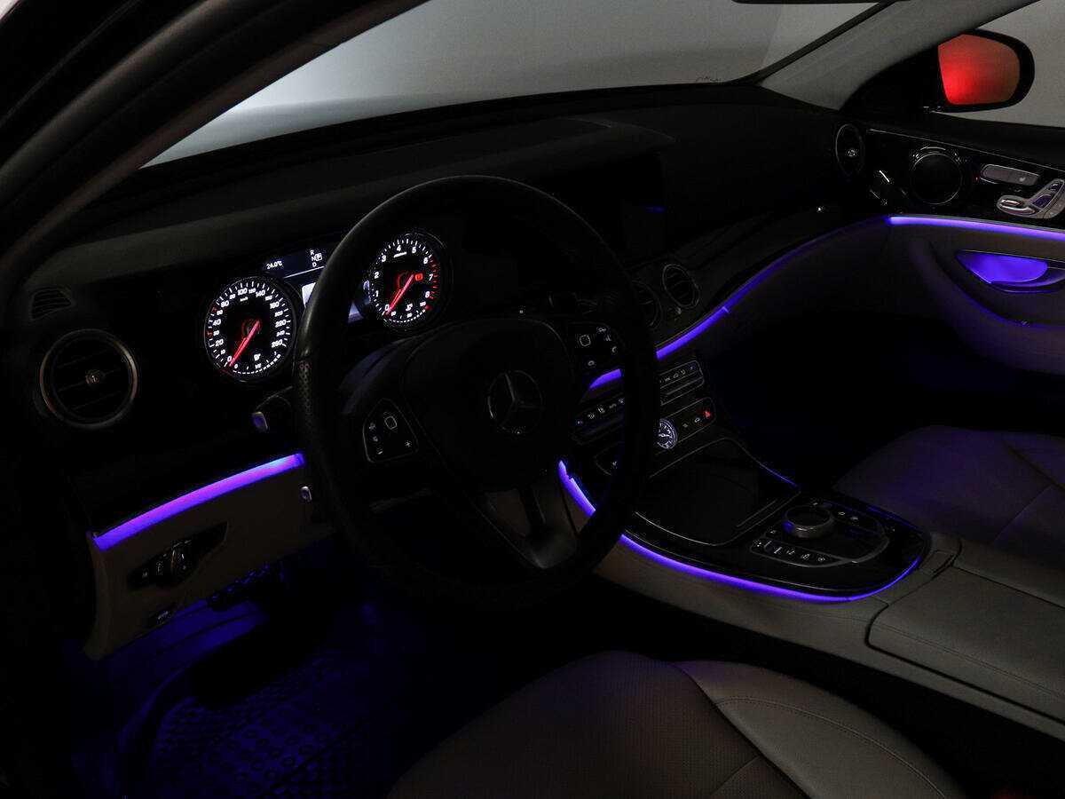 Купить Mercedes-Benz E-Класс с пробегом. Фото: #18