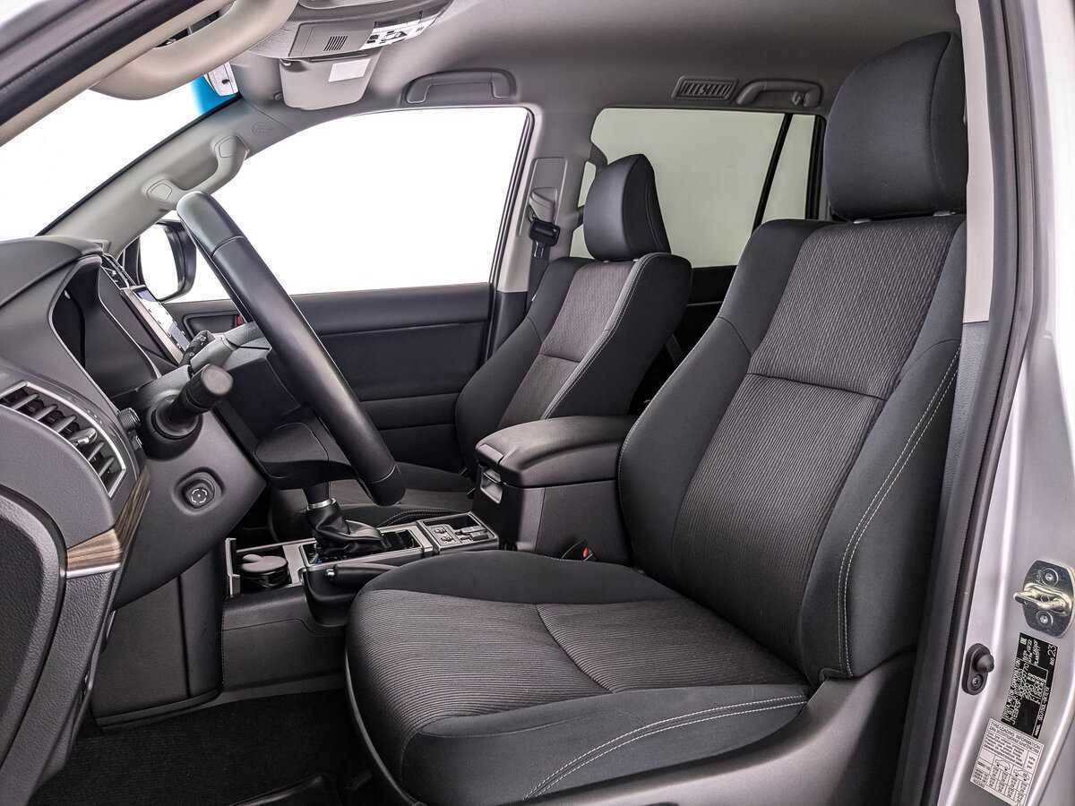 Купить Toyota Land Cruiser Prado с пробегом. Фото: #15