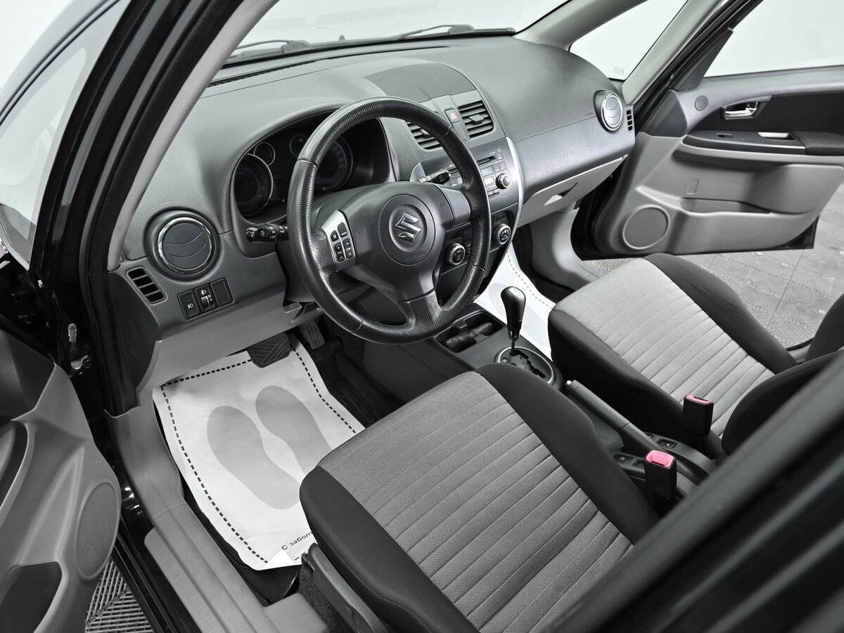 Купить Suzuki SX4 с пробегом. Фото: #7