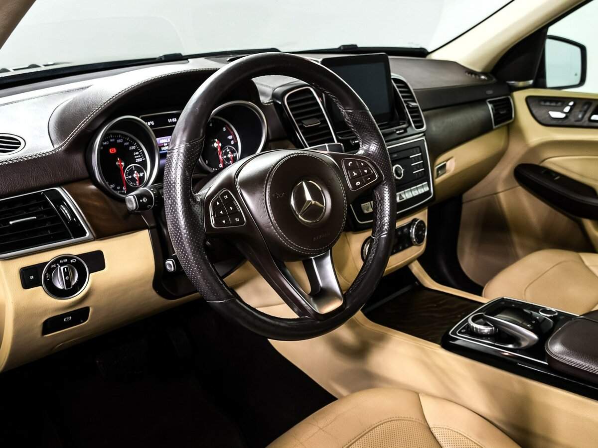 Купить Mercedes-Benz GLS с пробегом. Фото: #12