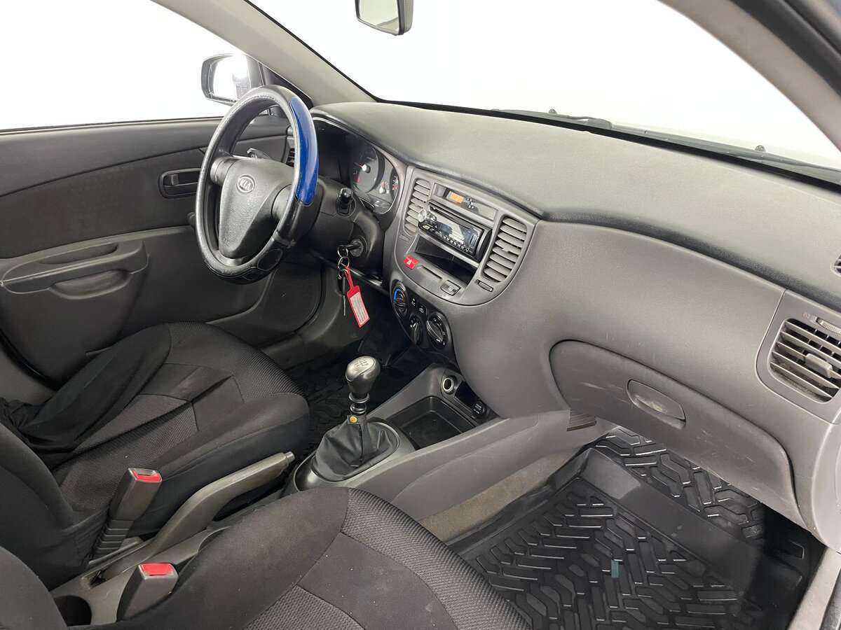 Купить Kia Rio с пробегом. Фото: #7