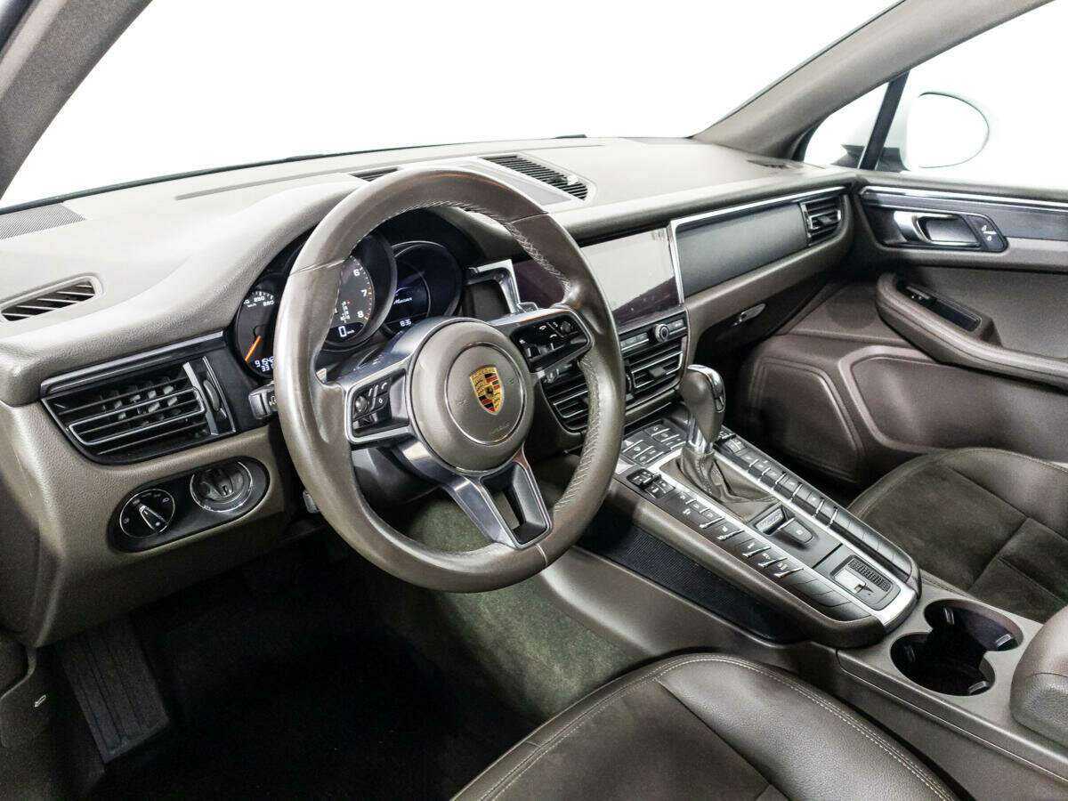 Купить Porsche Macan с пробегом. Фото: #9