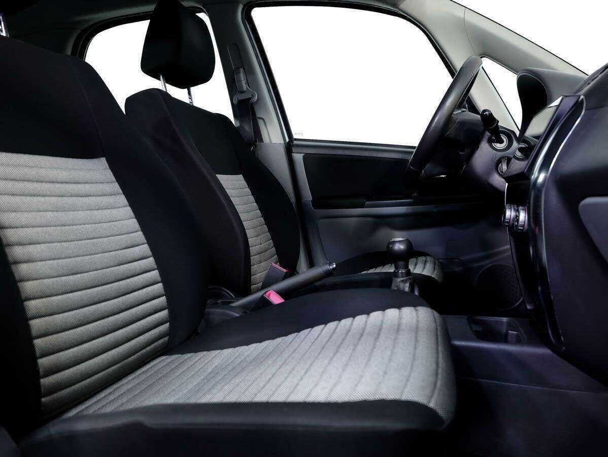 Купить Suzuki SX4 с пробегом. Фото: #8