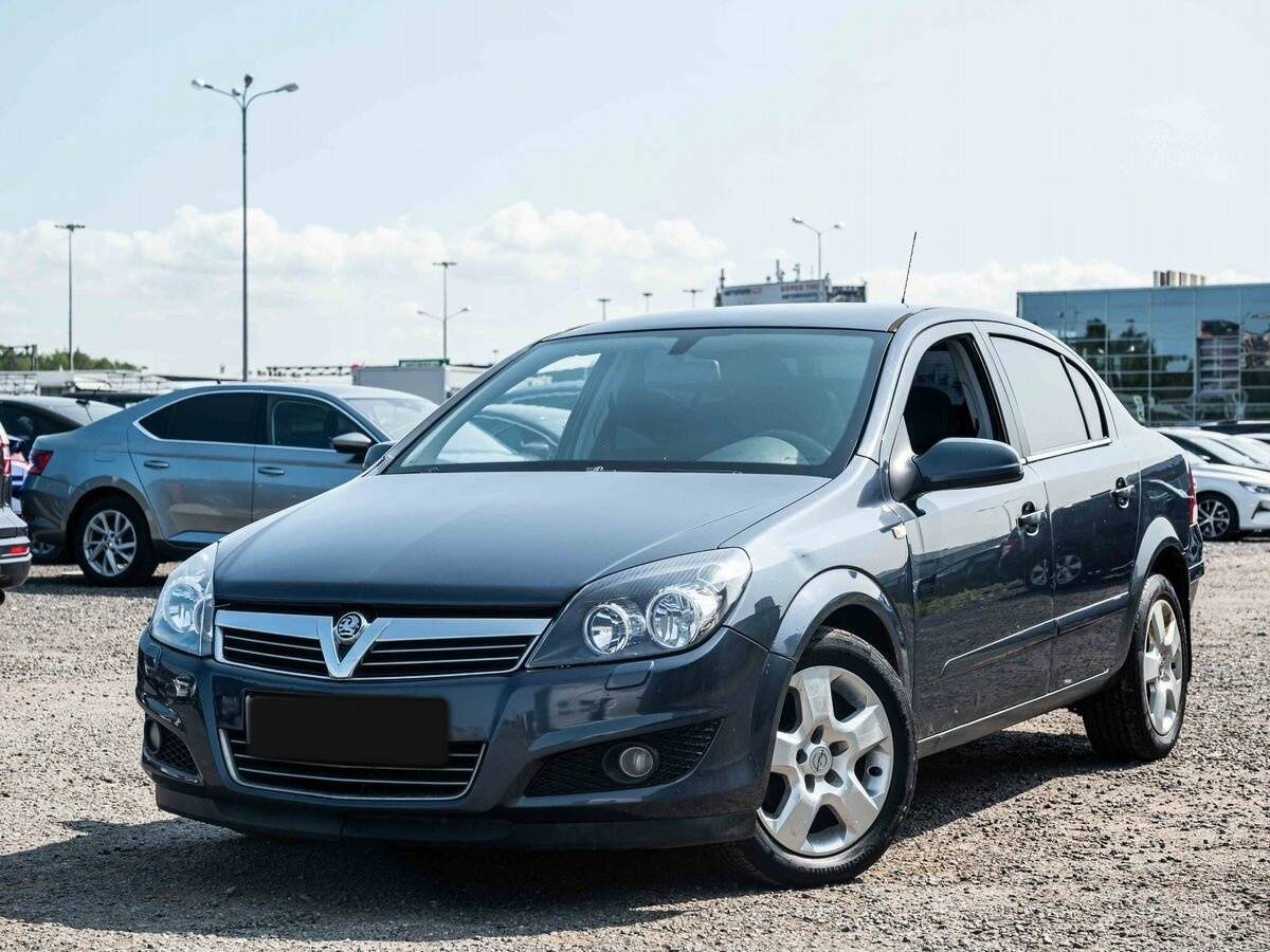 Купить Opel Astra с пробегом. Посмотреть фото