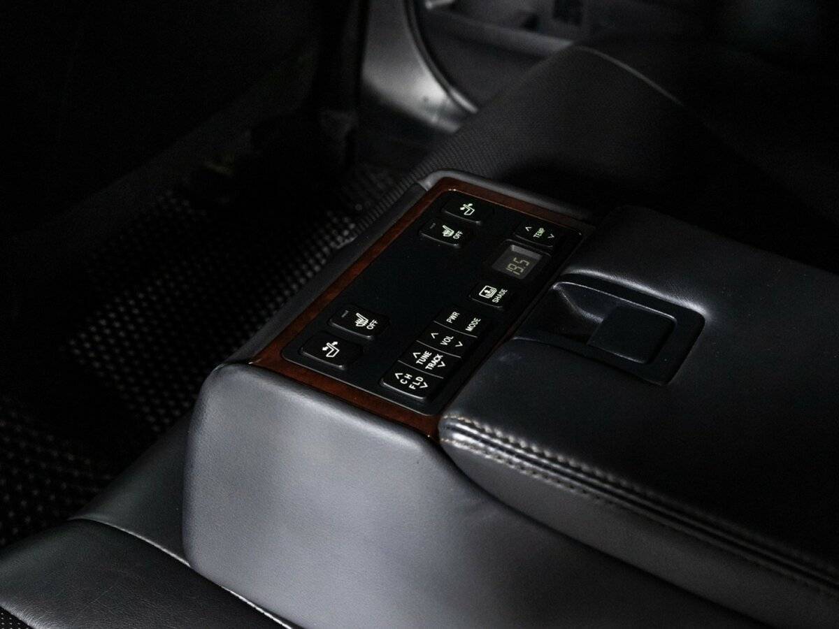 Купить Toyota Camry с пробегом. Фото: #20