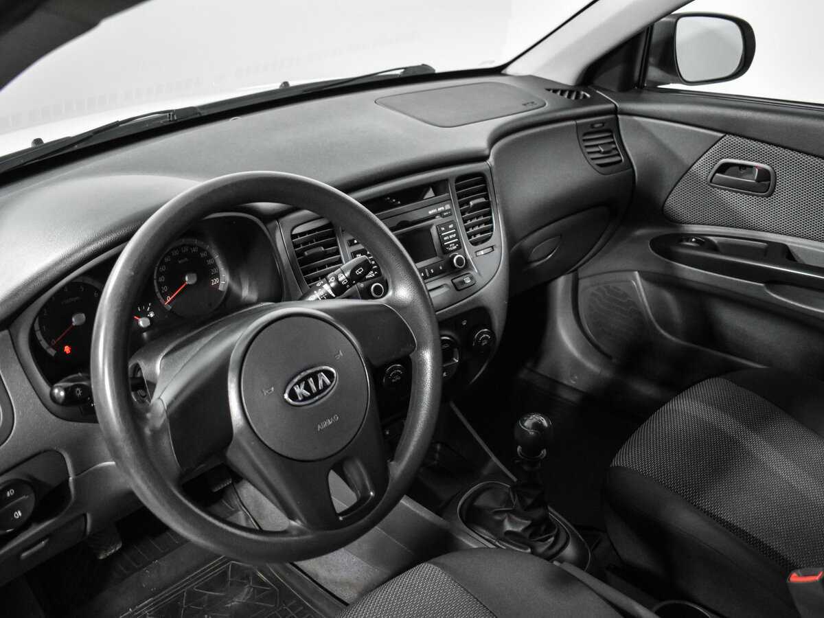 Купить Kia Rio с пробегом. Фото: #8