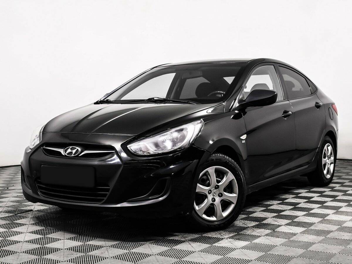 Купить Hyundai Solaris с пробегом. Фото: #0
