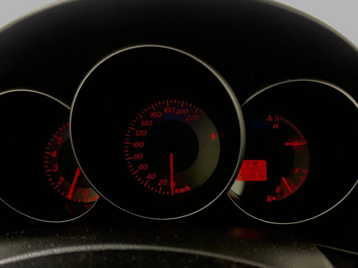 Купить Mazda 3 с пробегом. Фото: #13