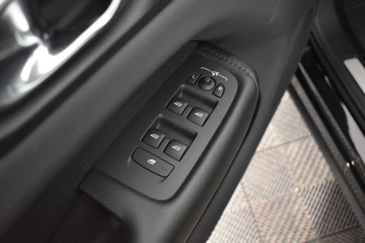 Купить Volvo XC60 с пробегом. Фото: #7