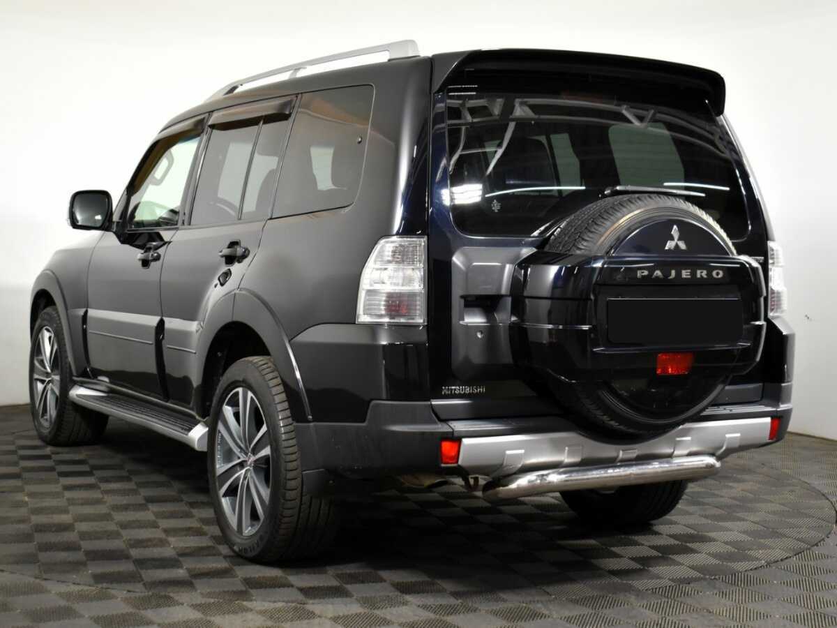 Купить Mitsubishi Pajero с пробегом. Фото: #5