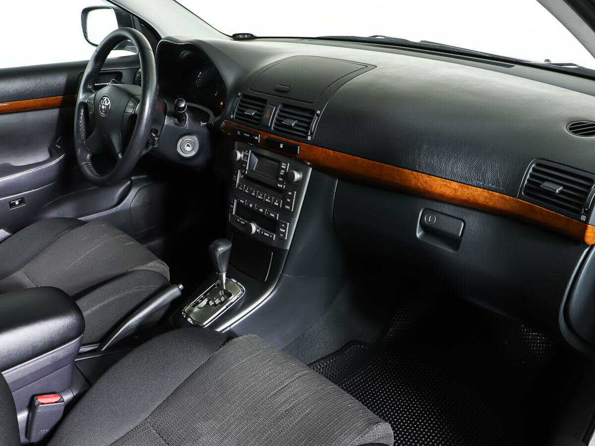 Купить Toyota Avensis с пробегом. Фото: #7