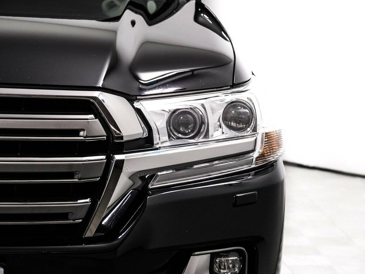 Купить Toyota Land Cruiser с пробегом. Фото: #15